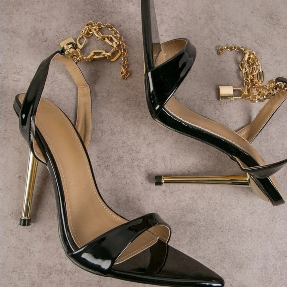 Golden Chained Detail Pointed Toe High Heeled Sandals